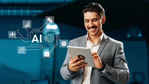 ¿Quién brinda servicios de inteligencia artificial para optimizar campañas publicitarias?